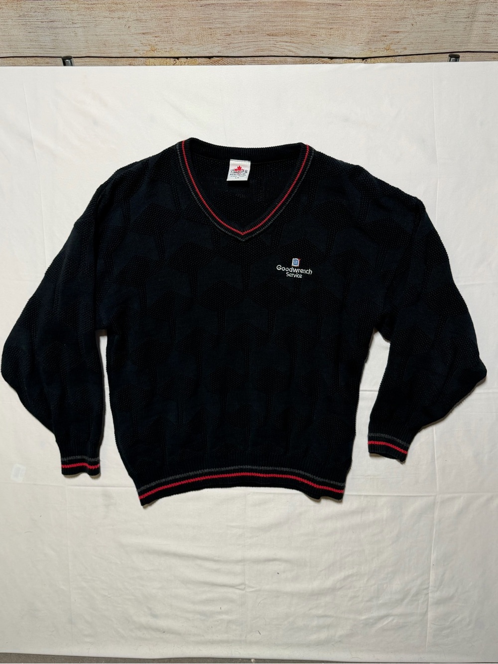 Vintage GM Goodwrench Service Sweater Men's L Made in Canada Black Red